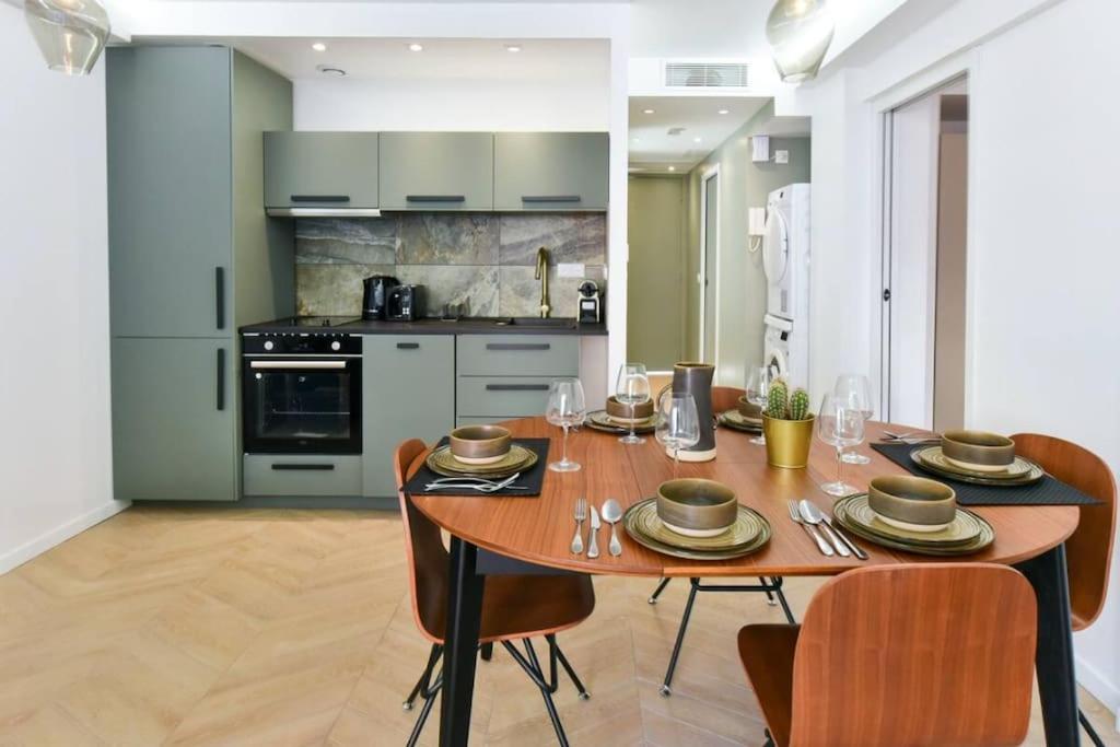 Cannes: Carlton 6p Apartment